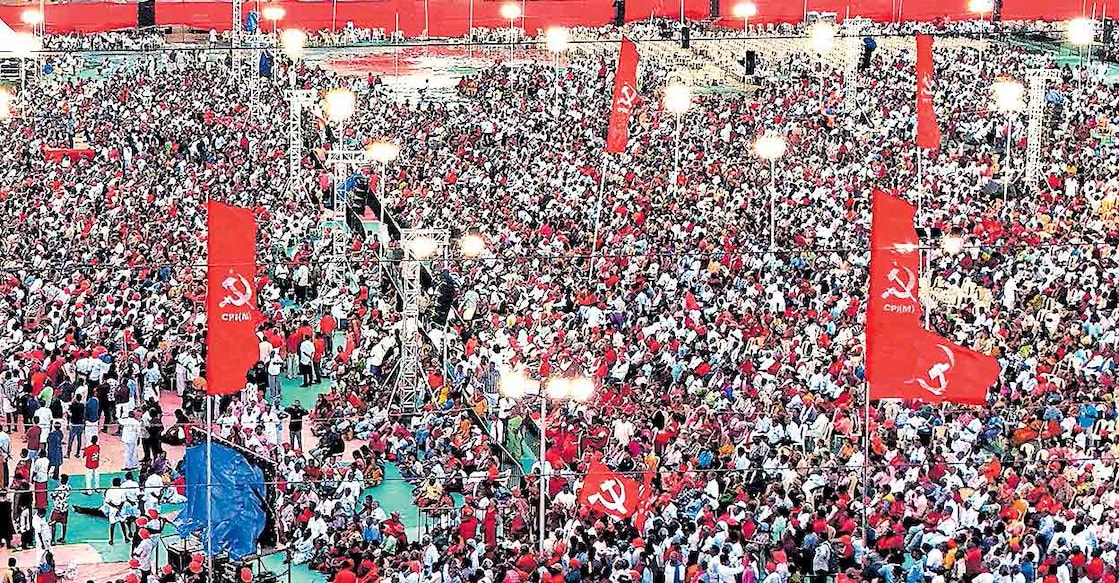 cpm-party-congress-1 മധുരയിൽ നടന്ന സിപിഎം പാർട്ടി കോൺഗ്രസ് സമാപന സമ്മേളനത്തിൽ പങ്കെടുക്കാനെത്തിയവർ.