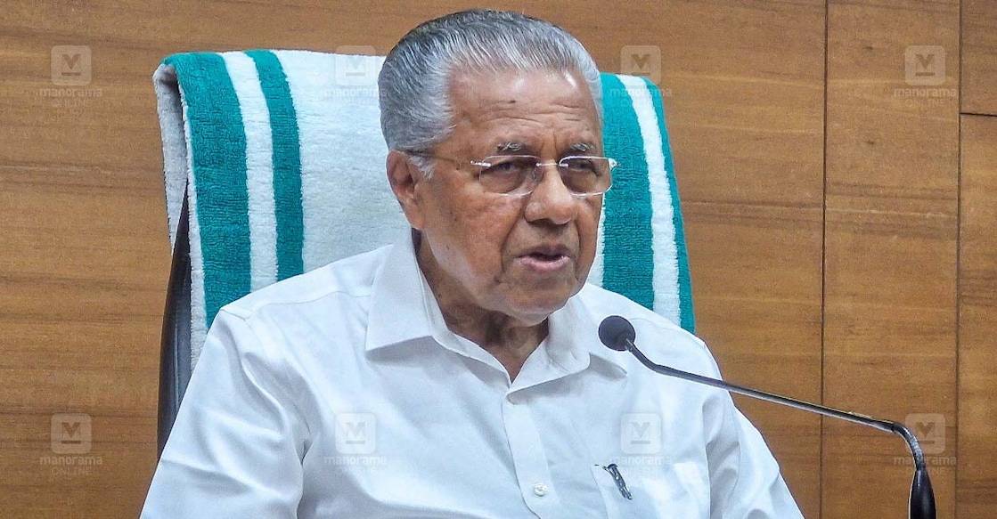 pinarayi-vijayan മുഖ്യമന്ത്രി പിണറായി വിജയൻ തിരുവനന്തപുരത്ത് പത്രസമ്മേളനം നടത്തുന്നു. ചിത്രം: മനോജ് ചേമഞ്ചേരി/ മനോരമ