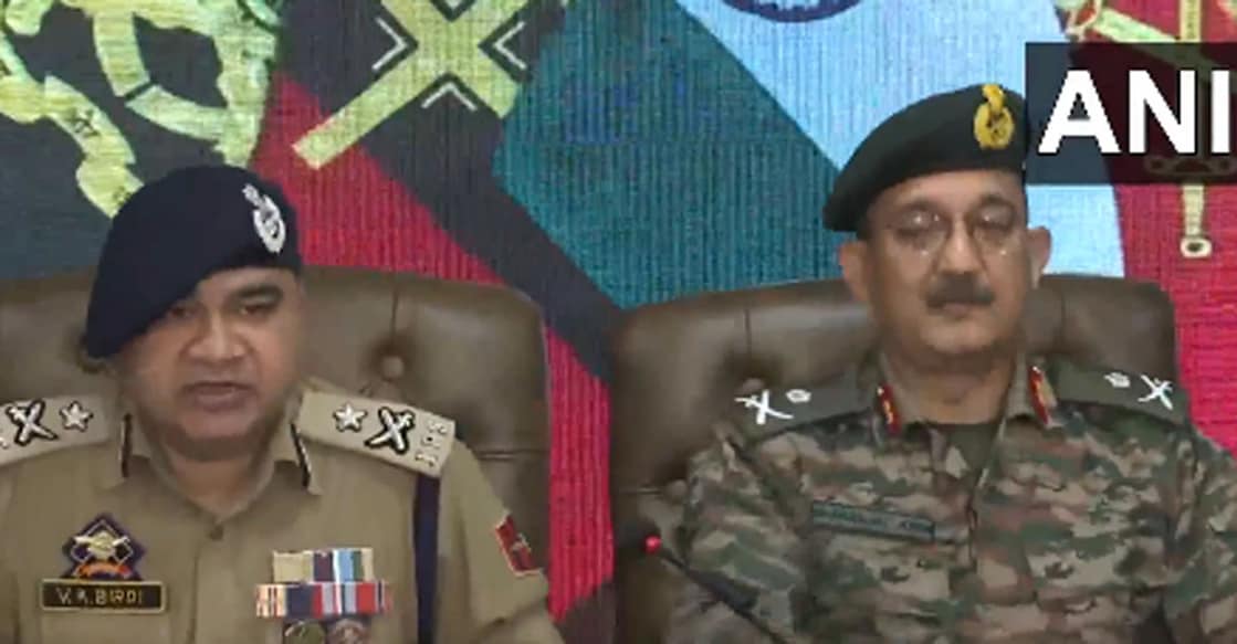 vk-birdi-major-gen-dhananjay-joshy ഐജി വി.കെ.ബിർഡി, മേജർ ജനറൽ ധനഞ്ജയ് ജോഷി എന്നിവർ നടത്തിയ വാർത്താസമ്മേളനം (Photo:X/ANI)