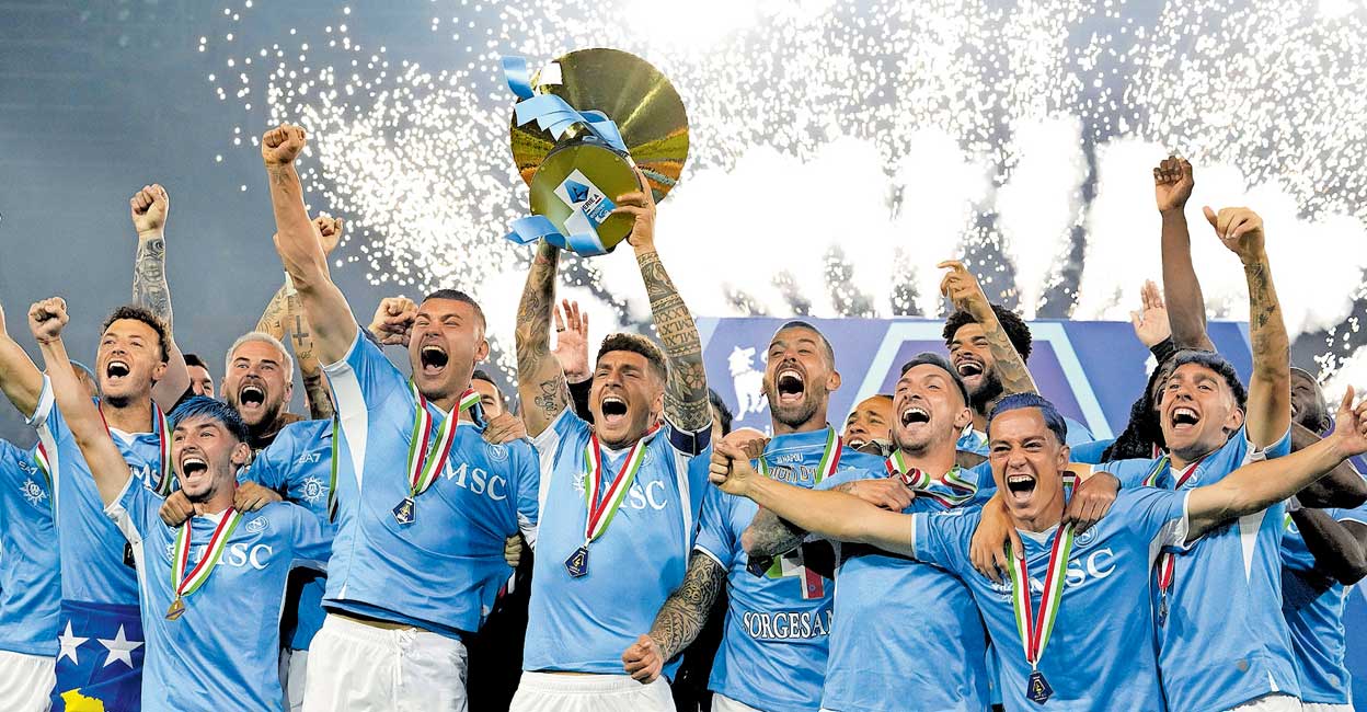 ഇറ്റാലിയൻ സീരി എയിൽ നാപ്പോളി ചാംപ്യൻമാർ‌; അവസാന മത്സരത്തിൽ കഗിയാരിയെ 2–0ന് തോൽപിച്ചു