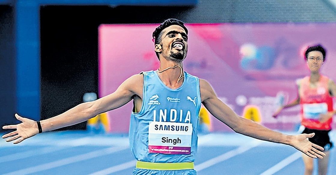 gulveer-singh 5,000 മീറ്ററിൽ സ്വർണം നേടുന്ന ഗുൽവീർ സിങ്.