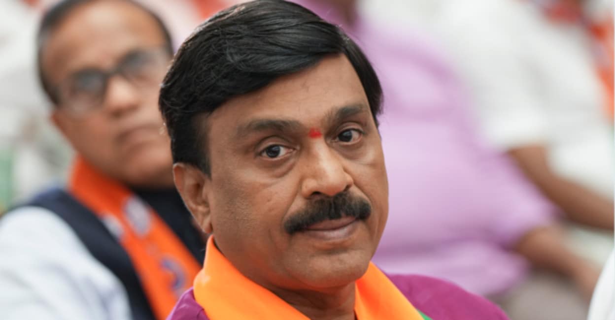 അനധികൃത ഖനനം: ബിജെപി എംഎൽഎ ജനാർദ്ദന റെഡ്ഡിക്ക് 7 വർഷം തടവ് | മനോരമ ഓൺലൈ ...