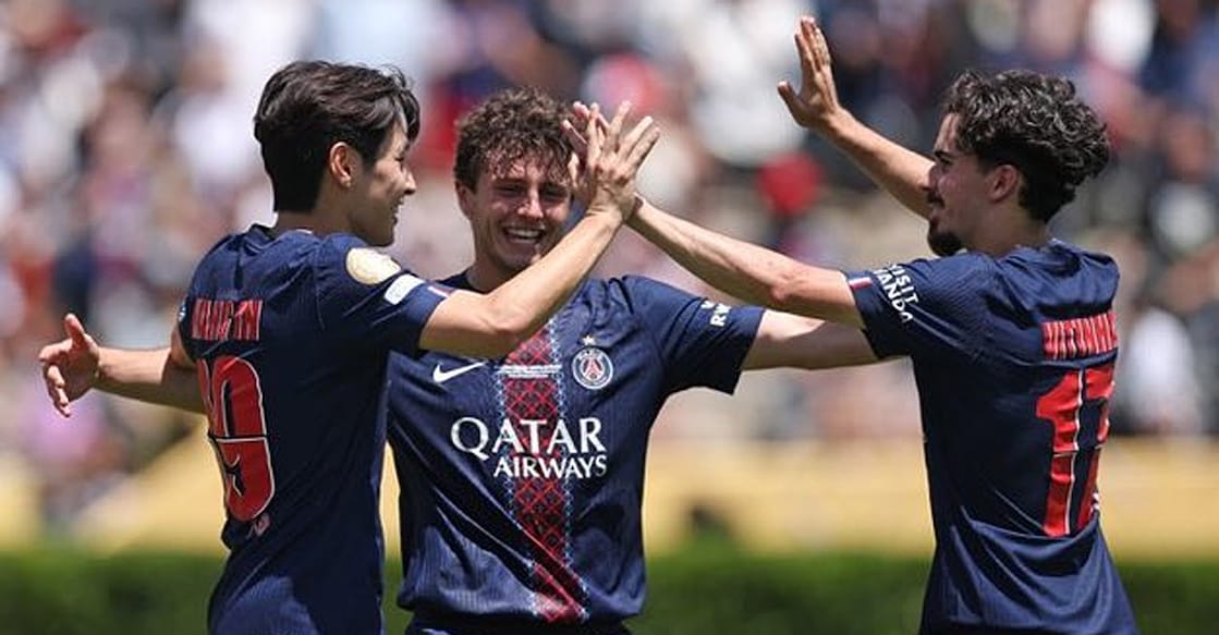 psg-goal-celebration-1 psg-goal-celebration-1