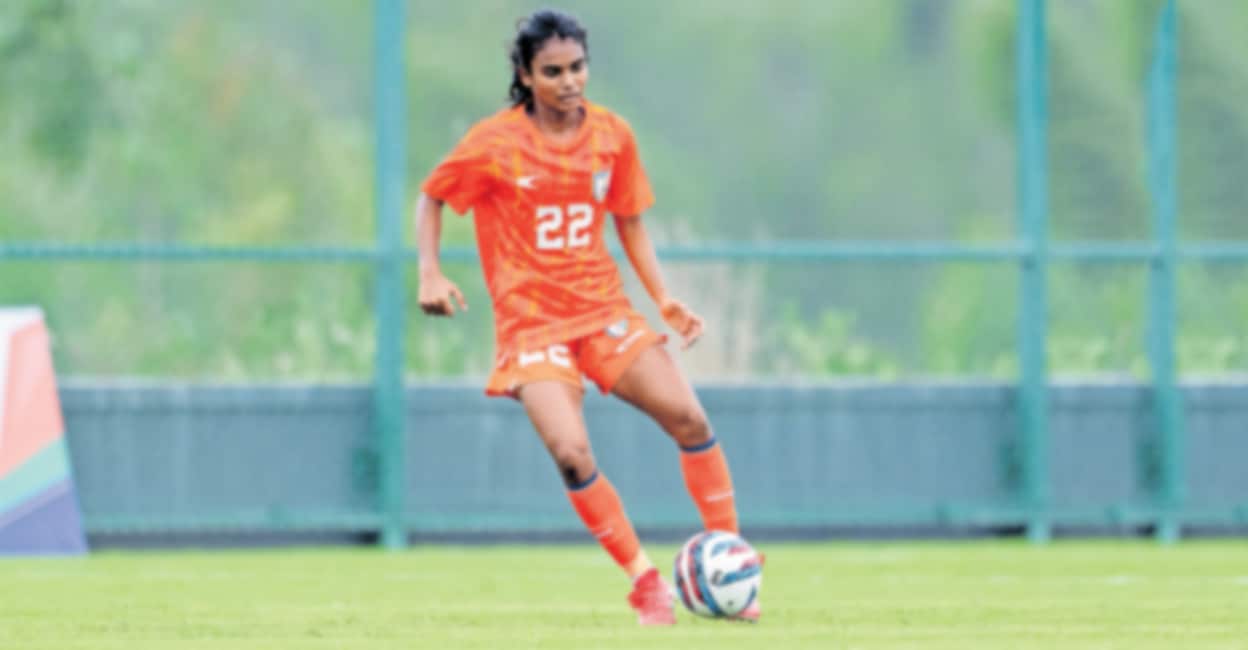 ഇന്ത്യൻ ടീമിലെ മലയാളിക്കുട്ടി: പി. മാളവിക 1999നു ശേഷം ഇന്ത്യൻ വനിതാ ഫുട്ബോൾ ടീമിലെത്തുന്ന ആദ്യ മലയാളി