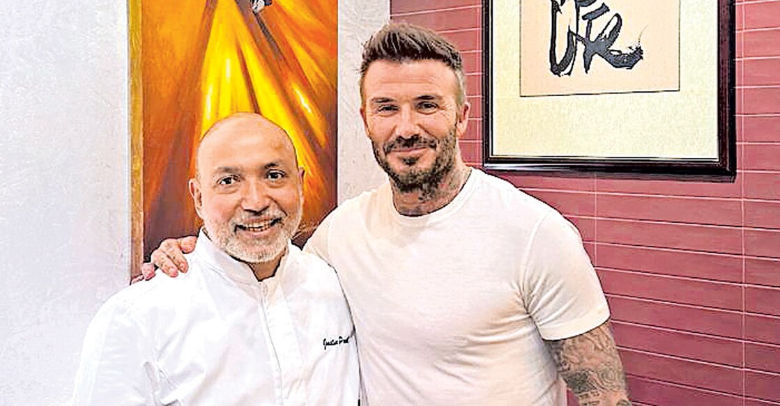 ഡേവിഡ് ബെക്കാമിനൊപ്പം ജസ്റ്റിൻ പോൾ (ഇടത്).