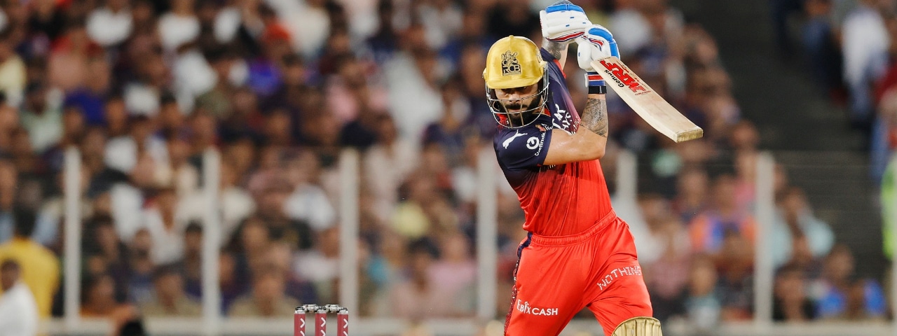 kohli-bat