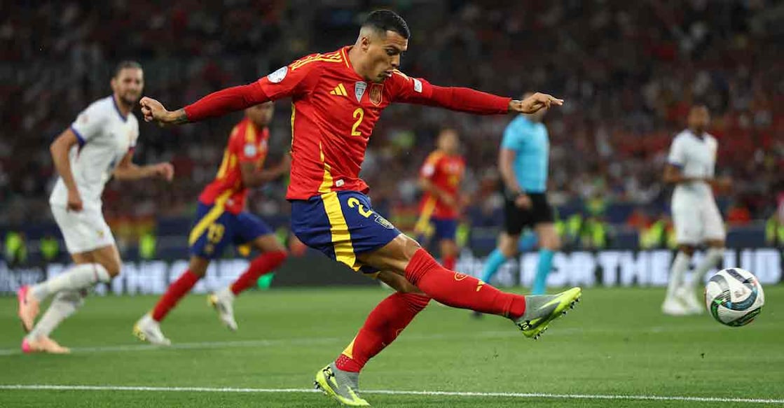 pedro-porro സ്പെയിൻ - ഫ്രാൻസ് മത്സരത്തിൽ നിന്ന്. (Photo by FRANCK FIFE / AFP)