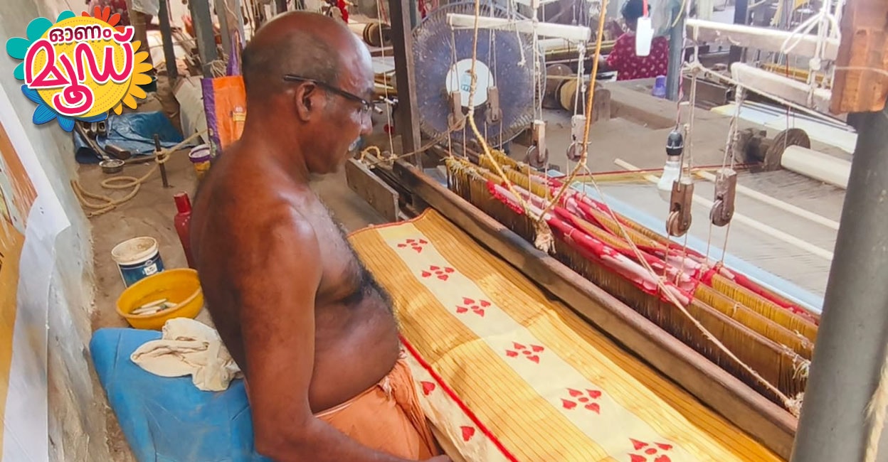 രാഷ്ട്രപതിക്ക് ‘കളർഫുൾ’ കസവ് സാരി, പ്രധാനമന്ത്രിക്ക് പൊന്നാട; ‘വിവിഐപി’ ഓണക്കോടികൾ ഒരുക്കി കോവളം
