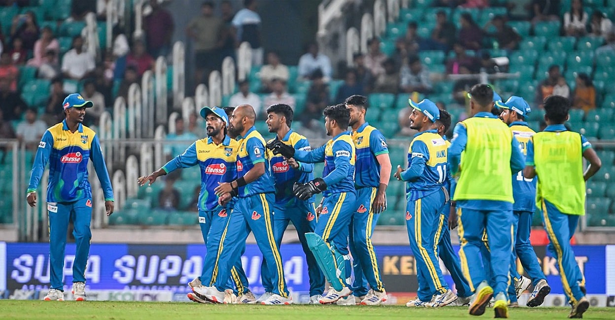 സൽമാൻ നിസാറിന്റെ പോരാട്ടം വിഫലം; പത്തൊൻപതുകാരൻ അഹമ്മദ് ഇമ്രാന്റെ സെഞ്ചറിക്കരുത്തിൽ രണ്ടാം ജയം കുറിച്ച് തൃശൂർ ടൈറ്റൻസ്