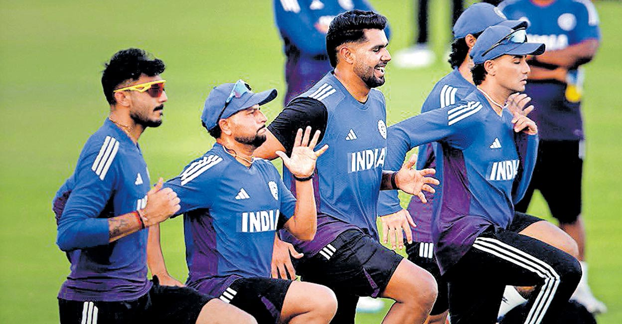 ഇന്ന് ‘നയതന്ത്ര’ പോരാട്ടം; റൺ ഇന്ത്യ റൺ, കണക്കുകളിൽ ബഹുദൂരം മുന്നിൽ; താളം കണ്ടെത്താൻ പാക്കിസ്ഥാൻ