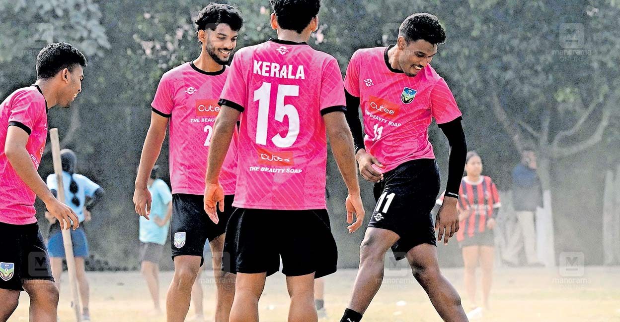 ഹോട്ടലിൽനിന്ന് ടീം പുറപ്പെടുന്നതിന് തൊട്ടുമുൻപ് അറിയിപ്പ്: കേരളം– സർവീസസ് മത്സരം മാറ്റിവച്ചു