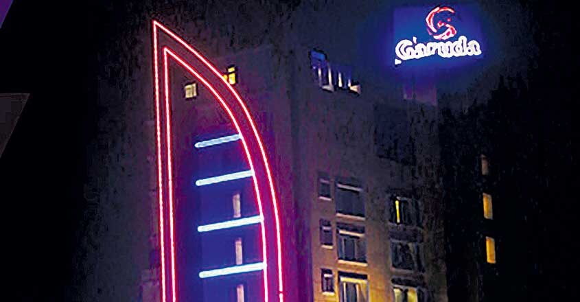 garuda-hotel garuda-hotel