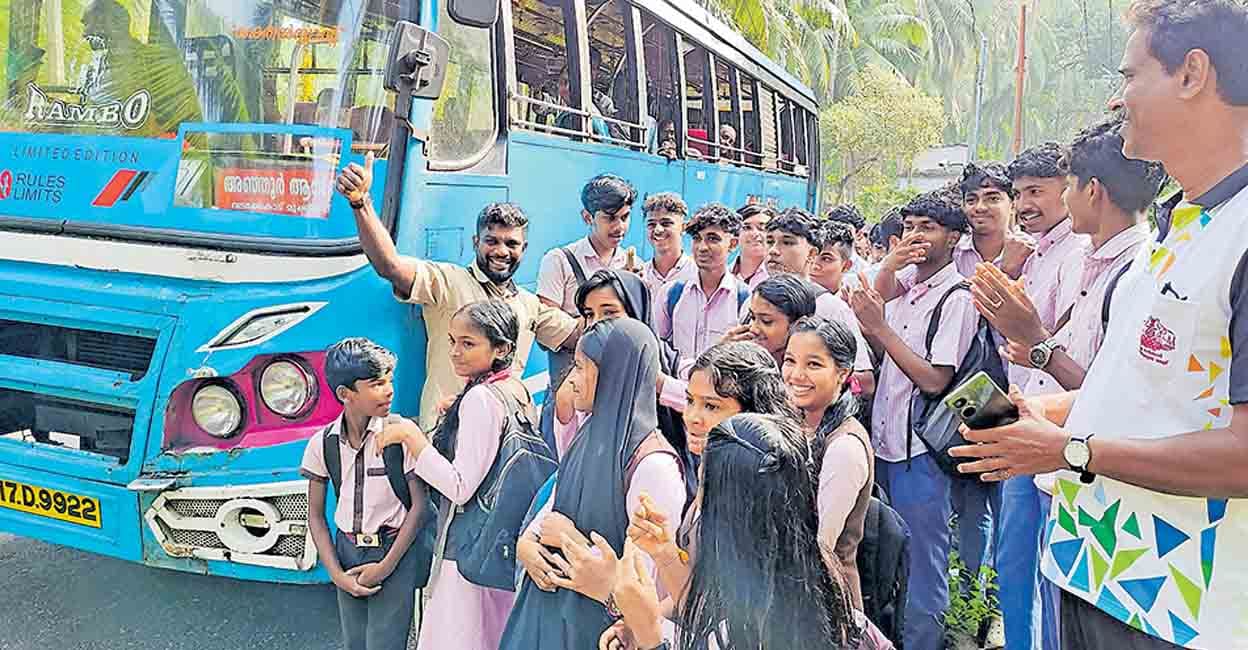 Free Sera Bus Kadikad Govt. Higher Secondary School Children Route in Thrissur