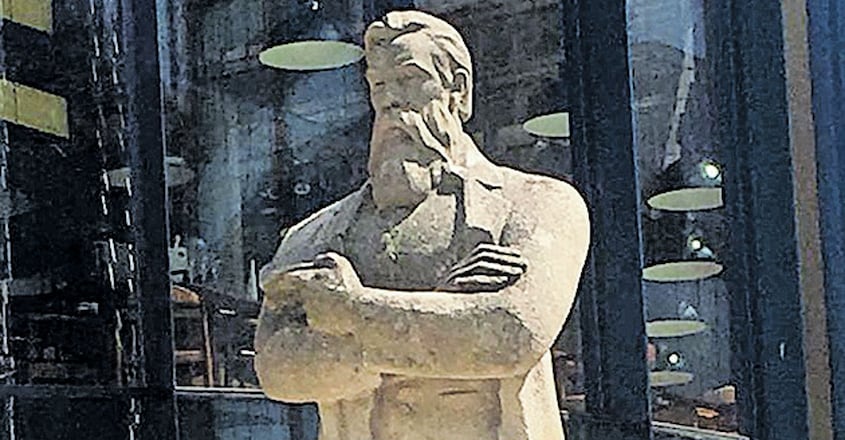 engels-statue engels-statue