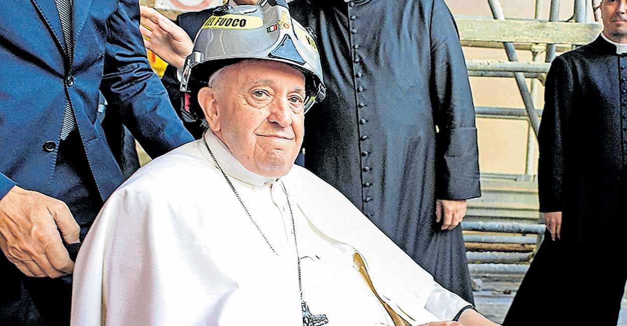 Pope Francis visits Laquila