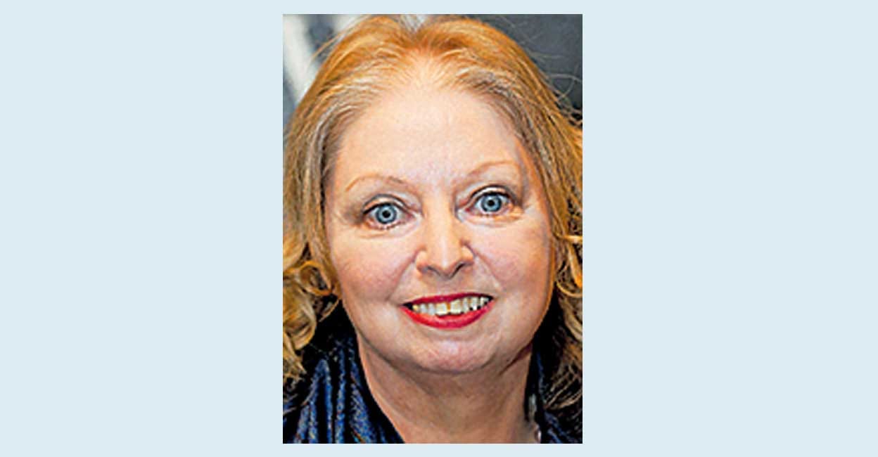 Booker winner Hilary Mantel is dead – Hilary Mantel