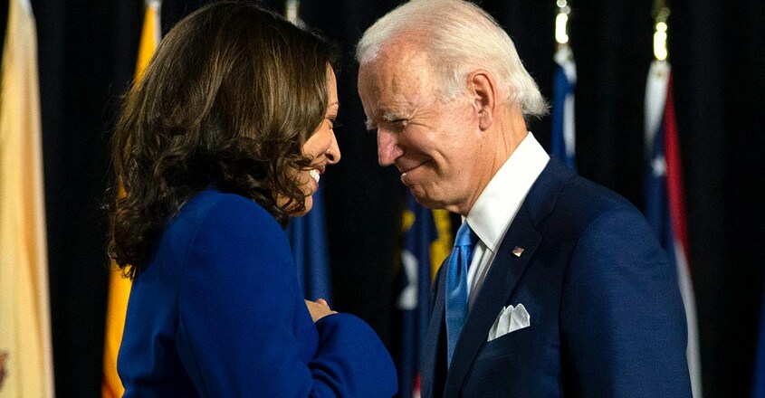 vidhesharangom-literature-channel-joe-biden-kamala-harris-candid-moment vidhesharangom-literature-channel-joe-biden-kamala-harris-candid-moment