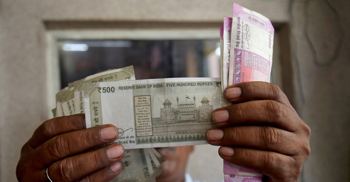 INDIA-ECONOMY/RUPEE-IMPORTS