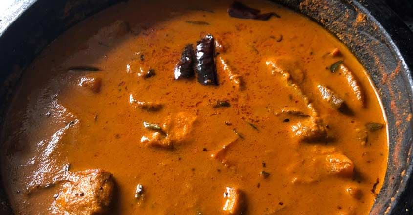 fish-curry-nadan-coconut fish-curry-nadan-coconut