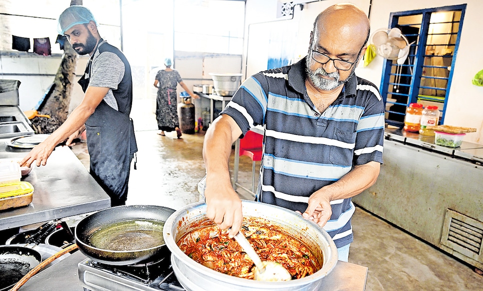 fish-curry-meals fish-curry-meals