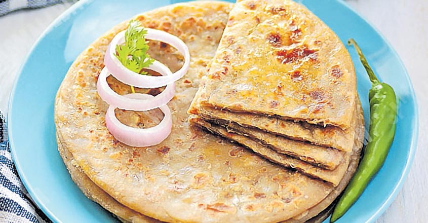 aloo-paratha aloo-paratha
