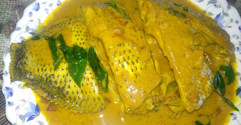 karimeen-curry karimeen-curry