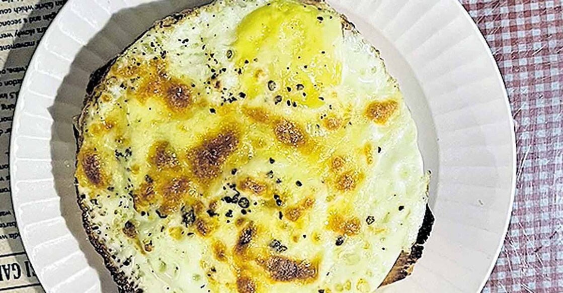 eggs-kejriwal eggs-kejriwal