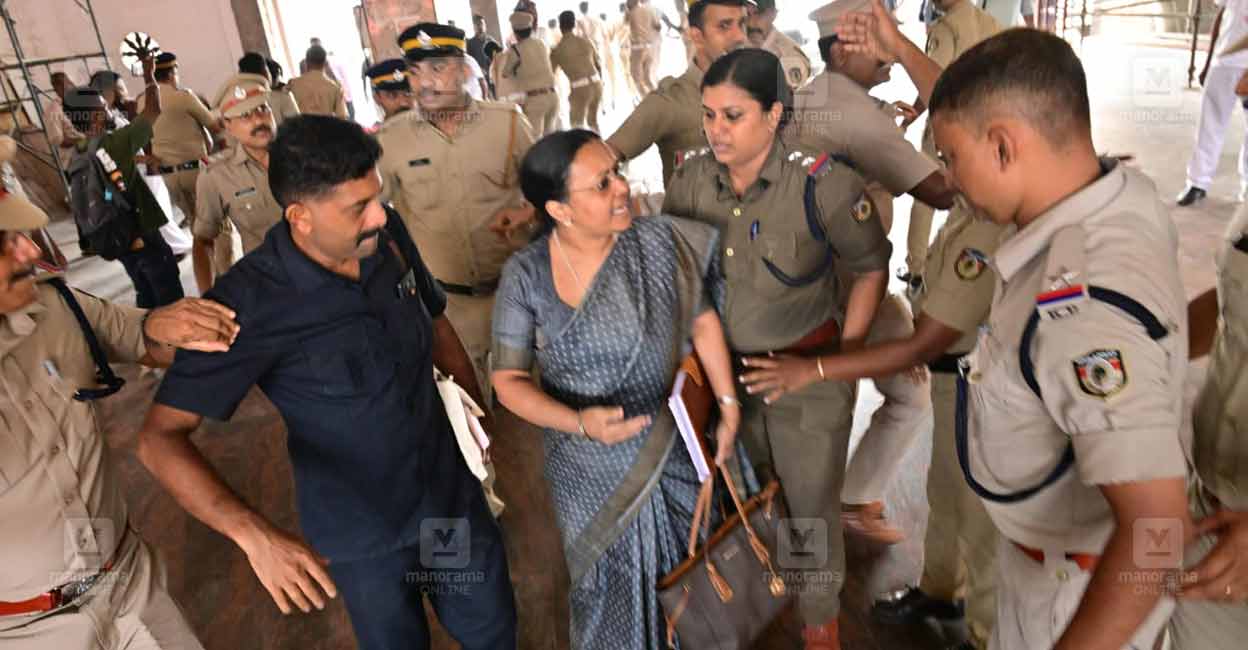 വീണാ ജോർജ് – കെഎസ്‌യു – യൂത്ത് കോൺഗ്രസ് | Veena George | KSU | Youth Congress | Manorama Online | Malayalam News | Manorama News | മനോരമ ഓൺലൈൻ ന്യൂസ്