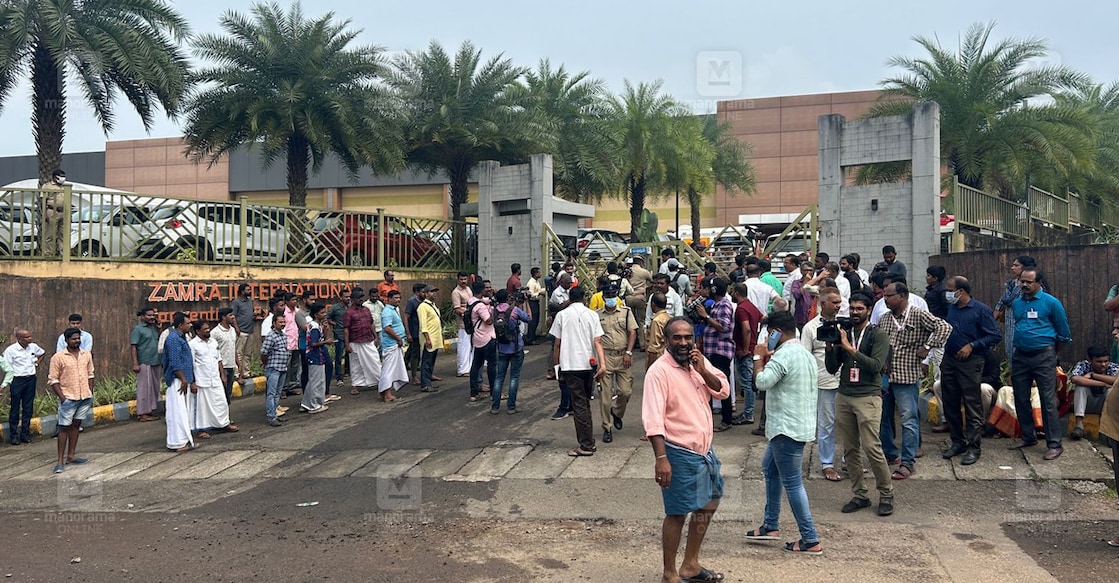 കളമശേരിയിൽ സ്ഫോടനമുണ്ടായ സ്ഥലത്തുനിന്നുള്ള ദൃശ്യം. ചിത്രം: റോബർട്ട് വിനോദ്∙ മനോരമ