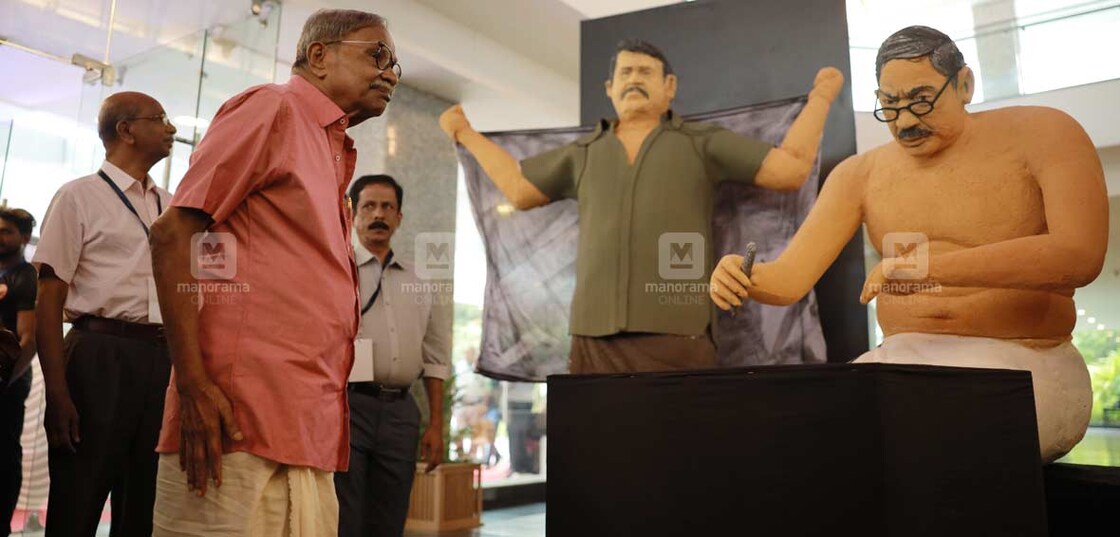 mt-navathi-vandanam3 മനോരമ ഓൺലൈന്റെ ‘എംടി കാലം – നവതിവന്ദനം’ പരിപാടിയിൽ പങ്കെടുക്കാൻ എത്തിയ എം.ടി.വാസുദേവൻ നായർ