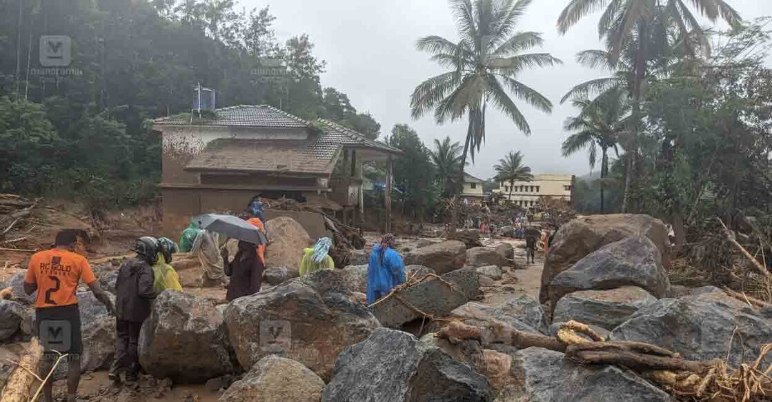 wayanad-landslide-7 വയനാട് ഉരുൾപ്പൊട്ടലുണ്ടായ സ്ഥലത്തു നിന്നുള്ള ദൃശ്യം. ചിത്രം ∙ മനോരമ