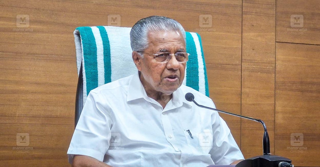 pinarayi-vijayan മുഖ്യമന്ത്രി പിണറായി വിജയൻ തിരുവനന്തപുരത്ത് പത്രസമ്മേളനം നടത്തുന്നു.