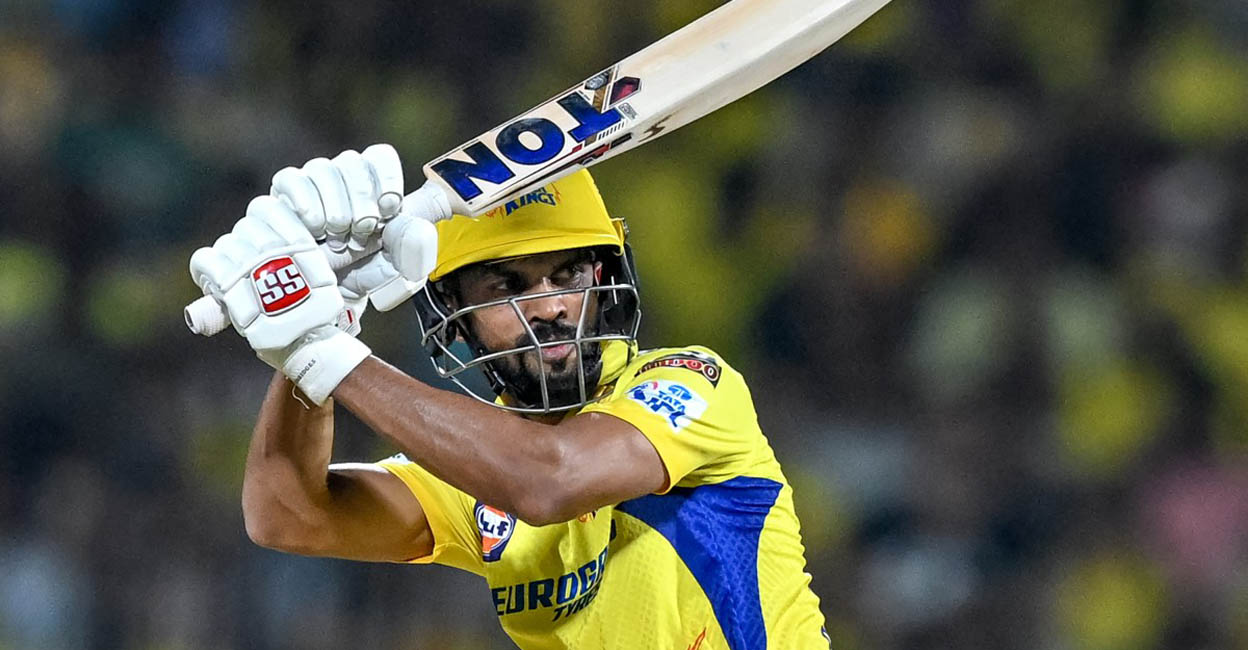 ചെന്നൈ സൂപ്പർ കിങ്സ് നായകൻ ഋതുരാജ് ഗെയ്ക്‌വാദ് ബാറ്റിങ്ങിനിടെ. (Photo by R.Satish BABU / AFP) 