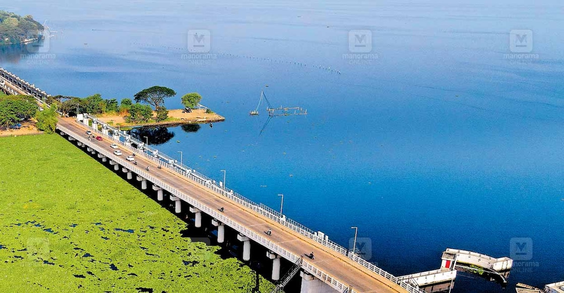 vembanad-lake-main default