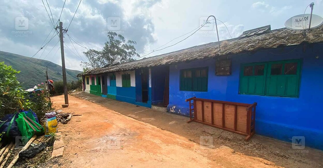 മൂന്നാറിലെ തൊഴിലാളി ലയങ്ങളിലൊന്ന്. (ചിത്രം: മനോരമ)