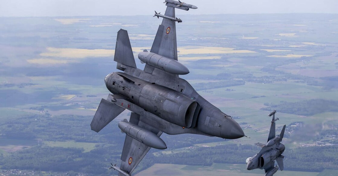 F-16