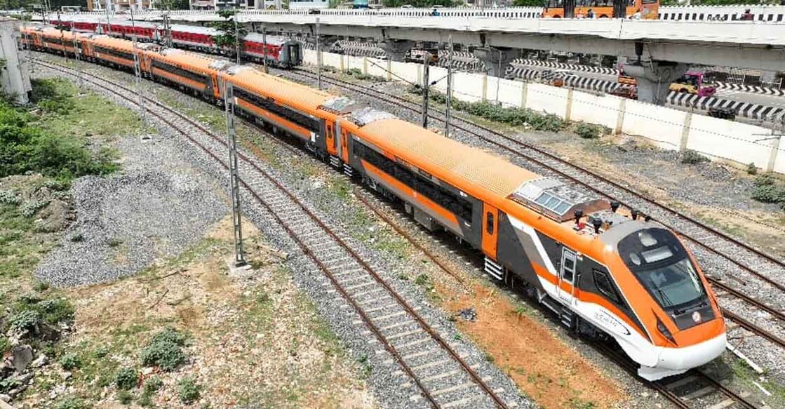 vande-bharath-orange vande-bharath-orange