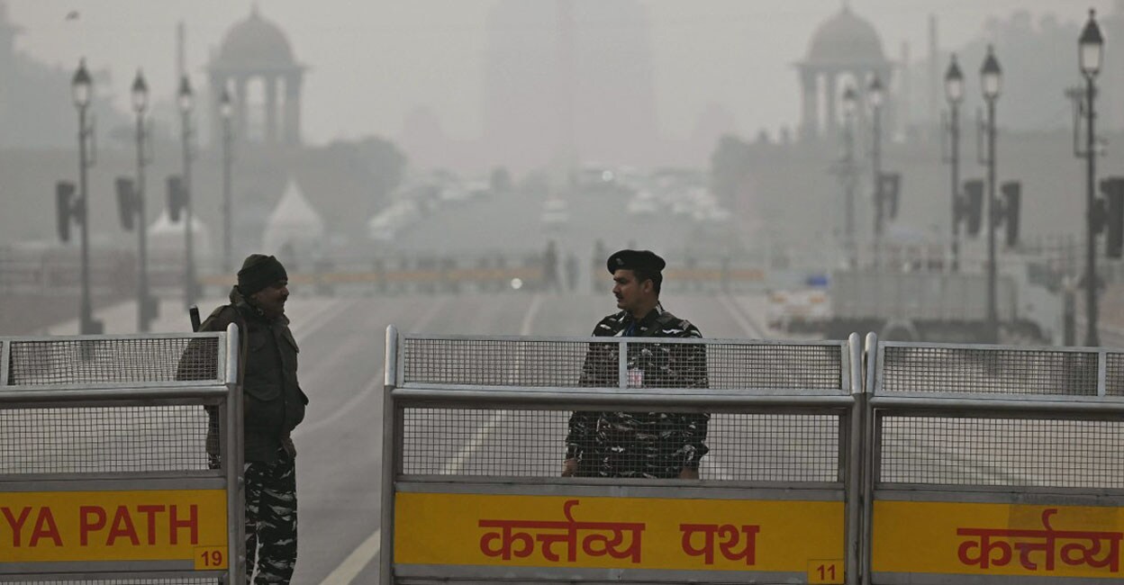 വിവിഐപികളുടെ സുരക്ഷ വർധിപ്പിക്കണമെന്ന് കേന്ദ്ര സർക്കാർ; നിർദേശം ട്രംപിനു നേരെയുള്ള ആക്രമണത്തെത്തുടർന്ന് വിവിഐപികളുടെ സുരക്ഷ വർധിപ്പിക്കണമെന്ന് കേന്ദ്ര സർക്കാർ; നിർദേശം ട്രംപിനു നേരെയുള്ള ആക്രമണത്തെത്തുടർന്ന്