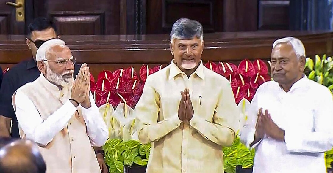 PTI06_07_2024_000142B **EDS: VIDEO GRAB VIA SANSAD TV** New Delhi: Senior BJP leader Narendra Modi with TDP chief N. Chandrababu Naidu and Bihar CM and JD(U) leader Nitish Kumar during the NDA parliamentary party meeting at Samvidhan Sadan, in New Delhi, Friday, June 7, 2024. (PTI Photo)(PTI06_07_2024_000142B)