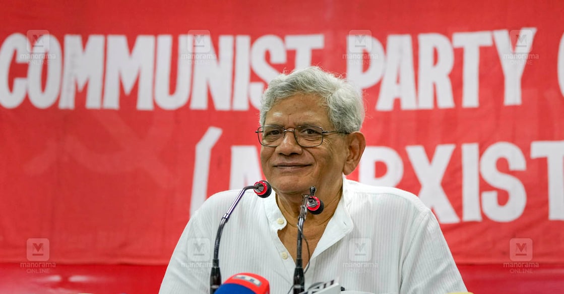 Sitaram Yechury സീതാറാം യച്ചൂരി വാർത്താസമ്മേളനത്തിനിടെ (PTI File Photo/Ravi Choudhary)