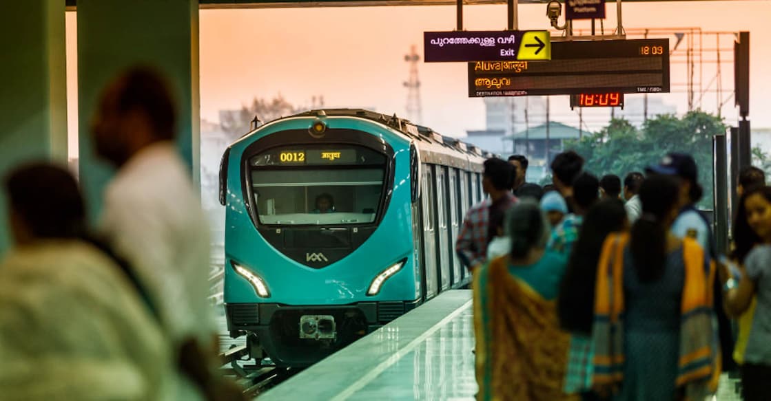 kochi-metro-main kochi-metro-main