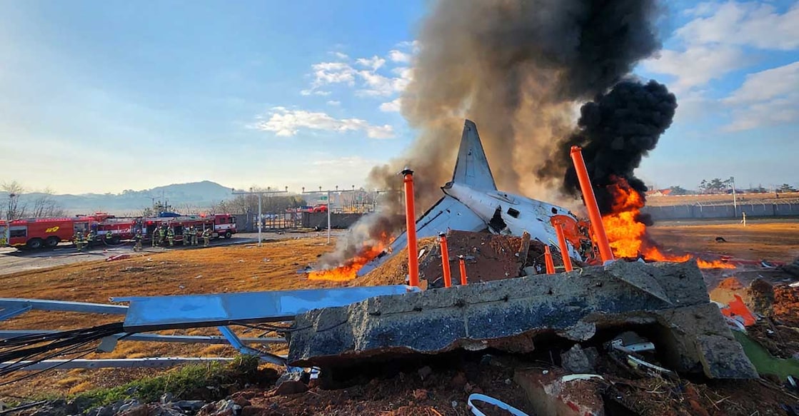 South Korea Boeing 737-800 crash South Korea Boeing 737-800 crash