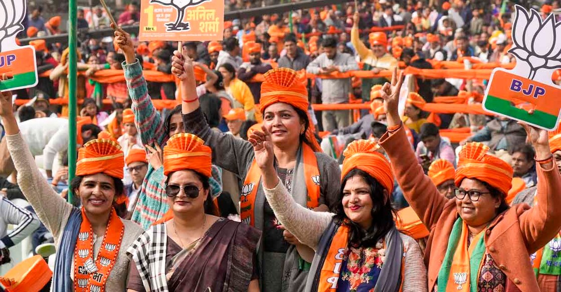 ഡൽഹിയിൽ  ബിജെപി അധികാരത്തിലേയ്‌ക്ക്‌: ബിജെപി-48 , ആപ്പ്-20 , കോണ്‍ഗ്രസ്-1; കെജ്‌റിവാള്‍, അതിഷി,സിസോദിയ പിന്നില്‍