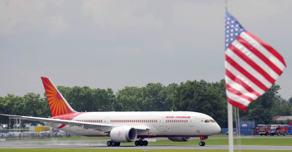 FRANCE-AEROSPACE-SHOW-BOURGET-BOEING എയർ ഇന്ത്യയുടെ ബോയിങ് 787 ഡ്രീംലൈനർ എന്ന വിമാനം. (Photo by ERIC PIERMONT / AFP)