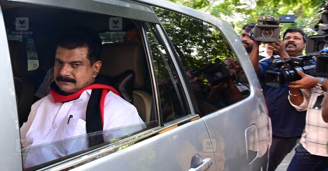 2024 October 01, Thiruvananthapuram. P.V. Anwar MLA arrives at the Kerala Legislative Assembly wearing a shawl in the colors of the DMK flag. Photograph by: MANOJ CHEMANCHERI/ Manorama.