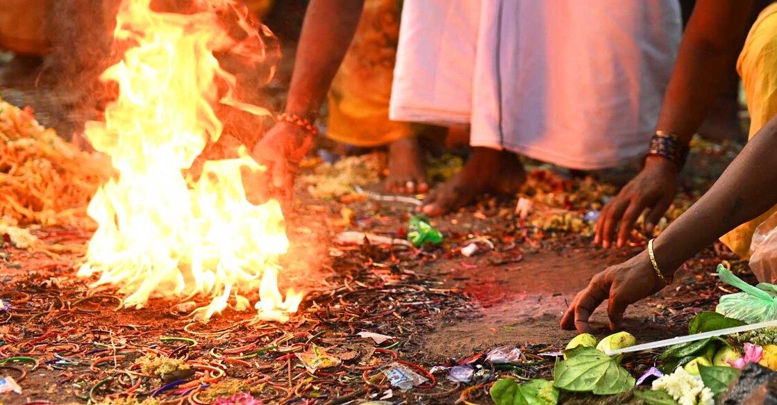 കുട്ടിയെ തിരഞ്ഞെടുത്തുകഴിഞ്ഞാൽ പ്രത്യേക ദിവസം നോക്കി വലിയ പാട്ടും ന‍ൃത്തവും പൂജയും ഒക്കെ നടത്തിയശേഷമാണ് ബലിയെന്ന പേരിൽ ക്രൂരമായി കൊലപ്പെടുത്തുന്നത് (Representative Image by R.Satish Babu / AFP)