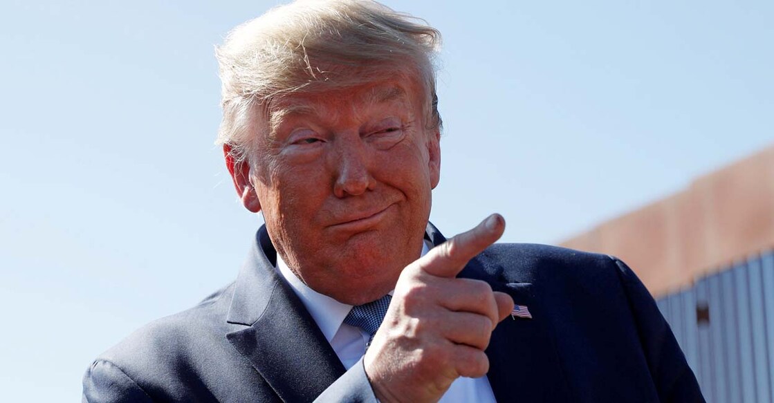 U.S. President Donald Trump gestures during his visit to a section of the U.S.-Mexico border wall in Otay Mesa, California, U.S. September 18, 2019. REUTERS/Tom Brenner