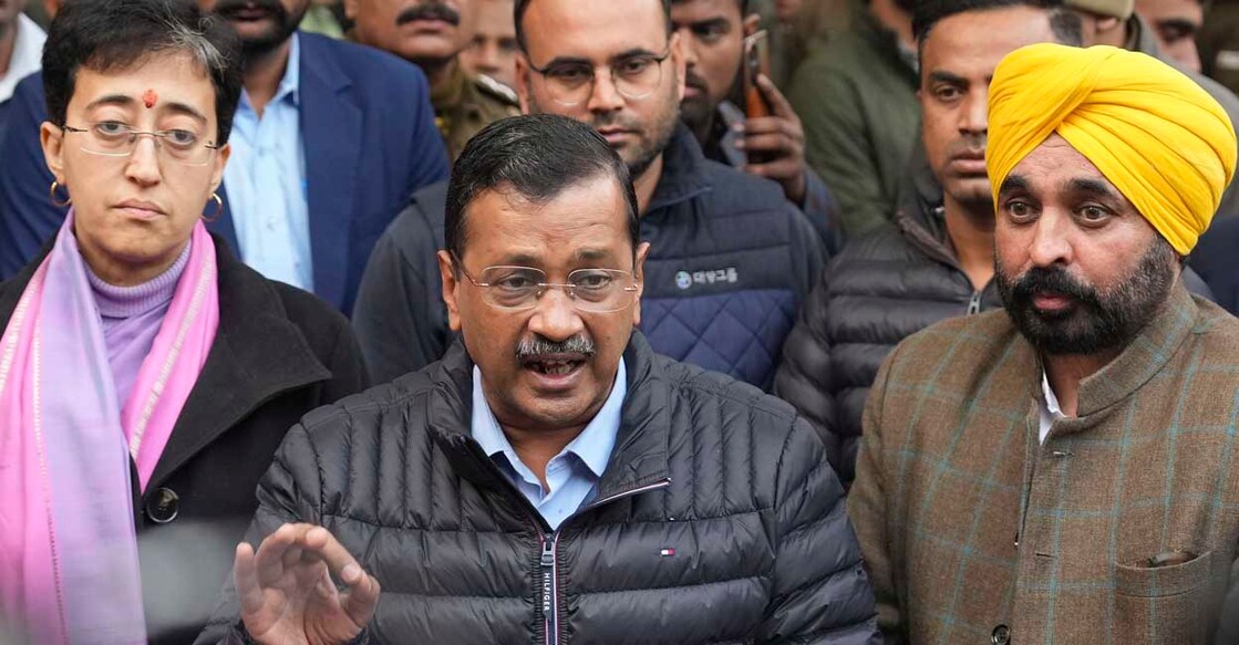 New Delhi: Delhi Chief Minister Atishi with Punjab CM Bhagwant Mann and AAP National Convenor Arvind Kejriwal during a press conference after meeting with the Chief Election Commissioner, in New Delhi, Thursday, Jan. 9, 2025. (PTI Photo/Kamal Singh) (PTI01_09_2025_000212B)