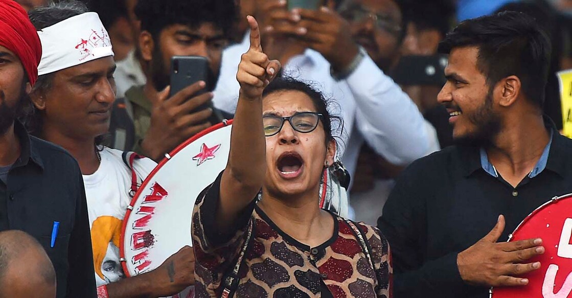 കലാലയ രാഷ്ട്രീയം നിരോധിക്കാനാവില്ലെന്നും അതിലെ മോശം പ്രവണതകളെയാണ് തടയേണ്ടതെന്നുമായിരുന്നു വിദ്യാർഥി രാഷ്ട്രീയം നിരോധിക്കണമെന്ന ഹർജിയിന്മേൽ അടുത്തകാലത്ത് കേരള ഹൈക്കോടതി നിരീക്ഷണം നടത്തിയത് (Photo is only for Representative Purpose: AFP / Punit PARANJPE)