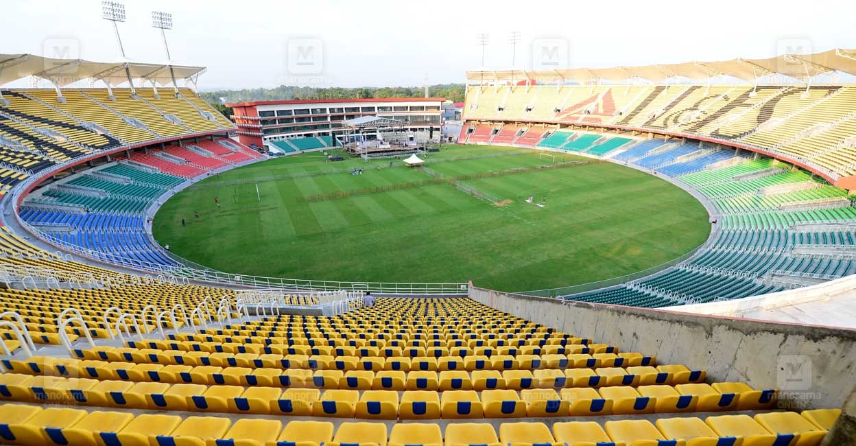 വനിതാ ട്വന്റി20: ടിക്കറ്റ് വിൽപന തുടങ്ങി; വനിതകൾക്കും വിദ്യാർഥികൾക്കും ഇളവ്